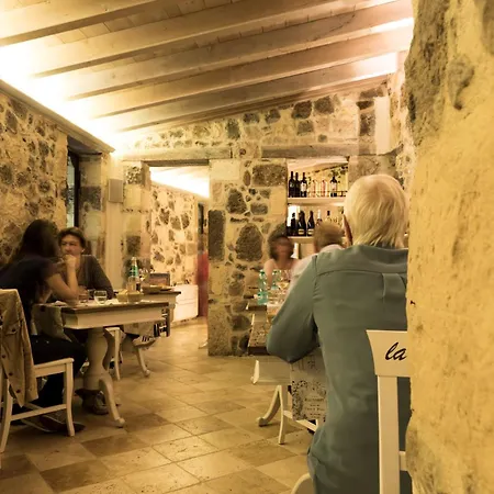 Il Cortiletto Maison Hotell