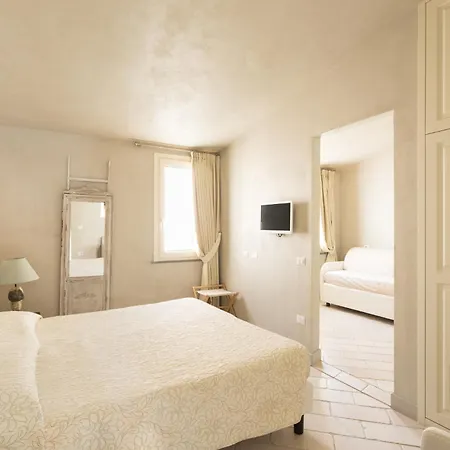 Il Cortiletto Maison Hotell 3*