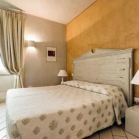 Il Cortiletto Maison Трезнурагес