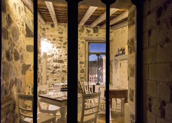 Il Cortiletto Maison מלון Tresnuraghes